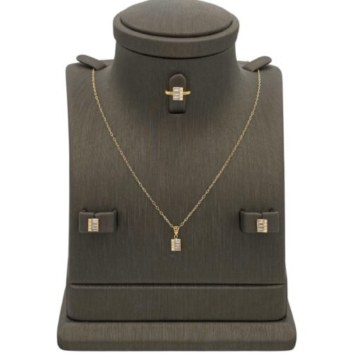 نصف طقم ذهب أطفال عيار 18 بلمسات ناعمة رقيقة بوزن 2.11 جرام