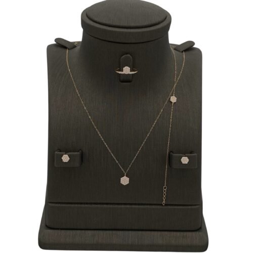 طقم أطفال ذهب عيار 18 الوزن 1.69 جرام