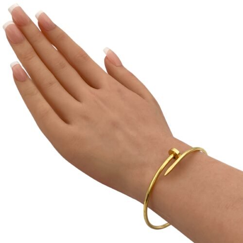 إسوارة ذهب عيار 18 الوزن 7.70 جرام