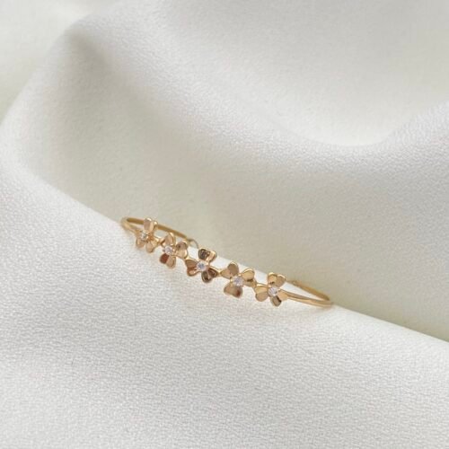 اسواره مواليد ذهب عيار 18 الوزن 1.37 جرام