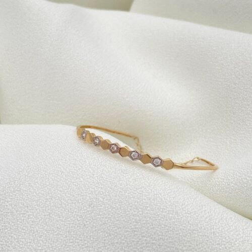 اسواره مواليد ذهب عيار 18 الوزن 1.37 جرام