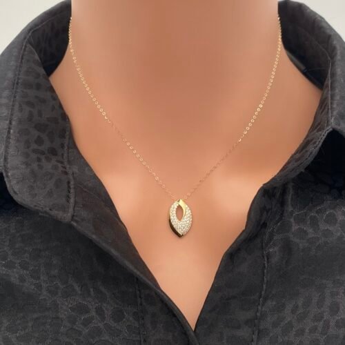 عقد ذهب عيار 18 الوزن 1.16 جرام