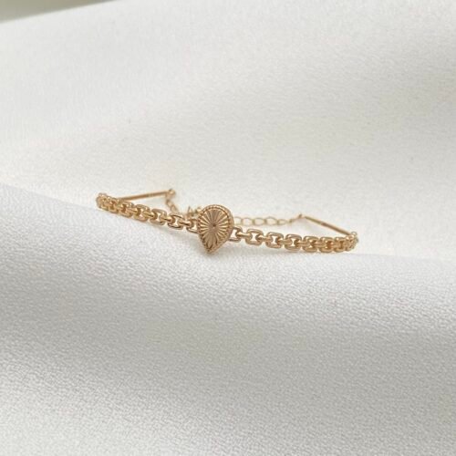 اسواره اطفال ذهب عيار 18 الوزن 2.12 جرام