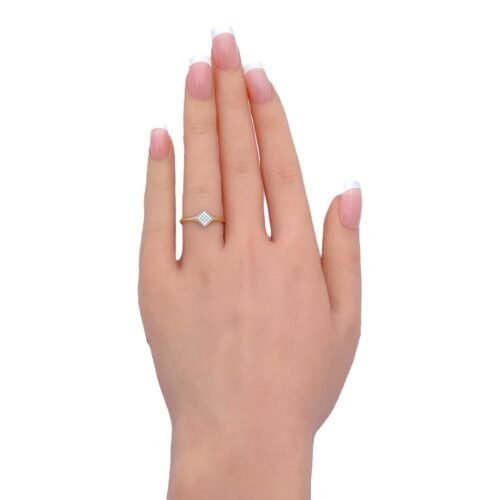 خاتم ذهب عيار 18 الوزن 0.84 جرام