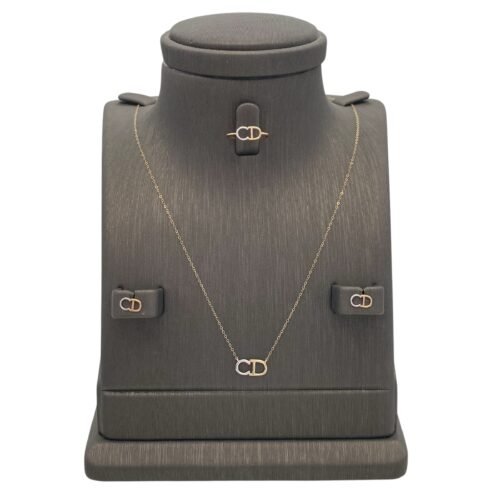 نصف طقم اطفال ذهب عيار 18 الوزن 1.16 جرام