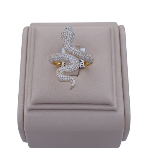 خاتم ذهب عيار 18 الوزن 3.72 جرام