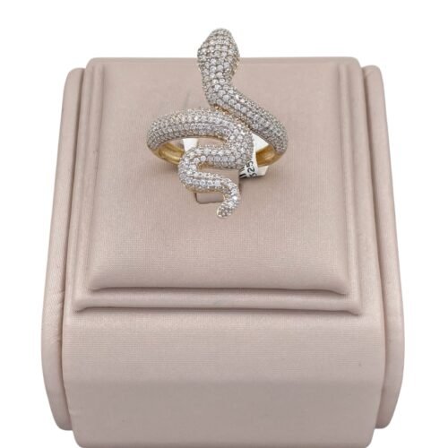 خاتم ذهب عيار 18 الوزن 3.68 جرام