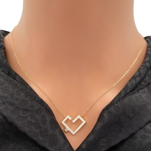 عقد ذهب عيار 18 الوزن 2.27 جرام