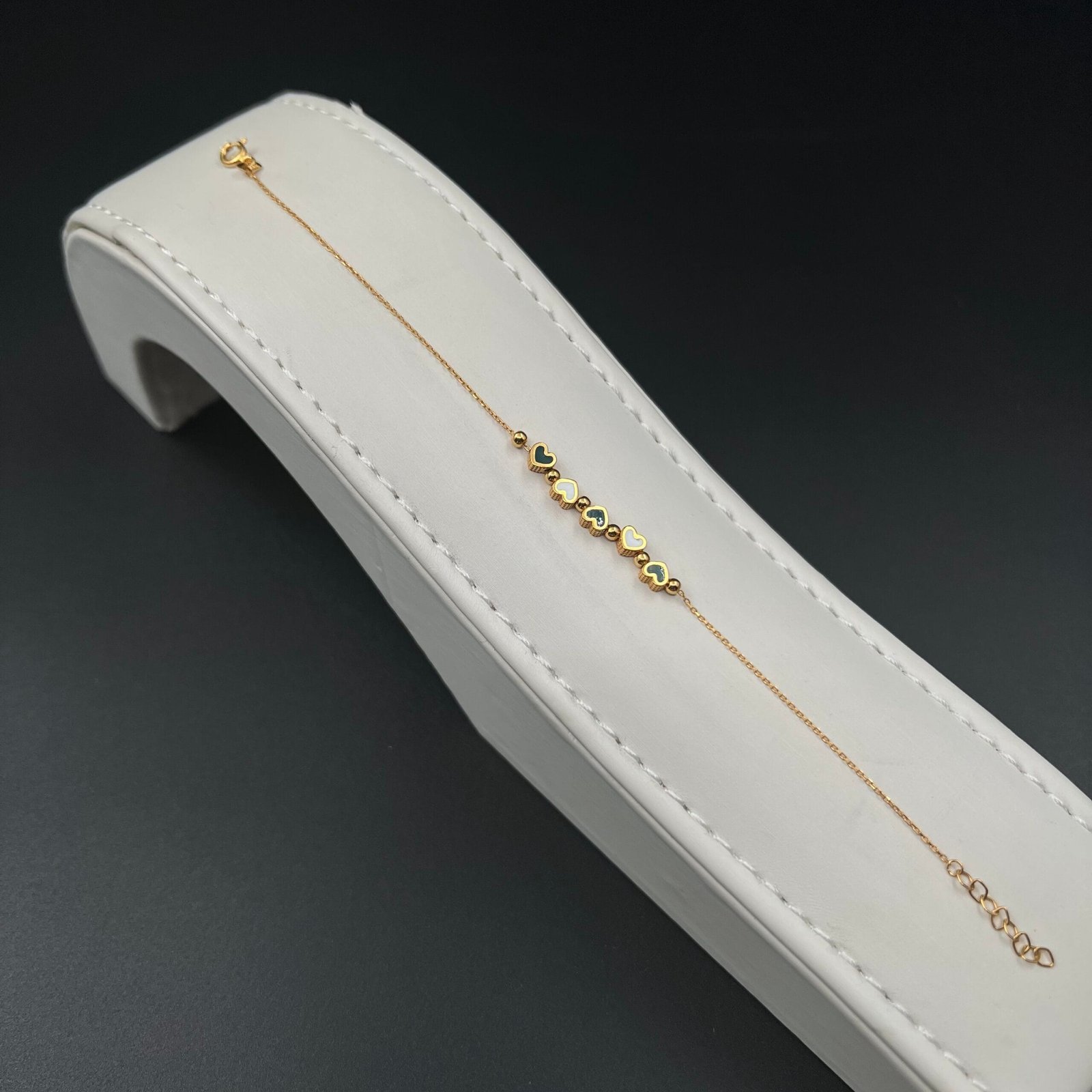 إسواره ذهب عيار 21 الوزن 2.77 جرام