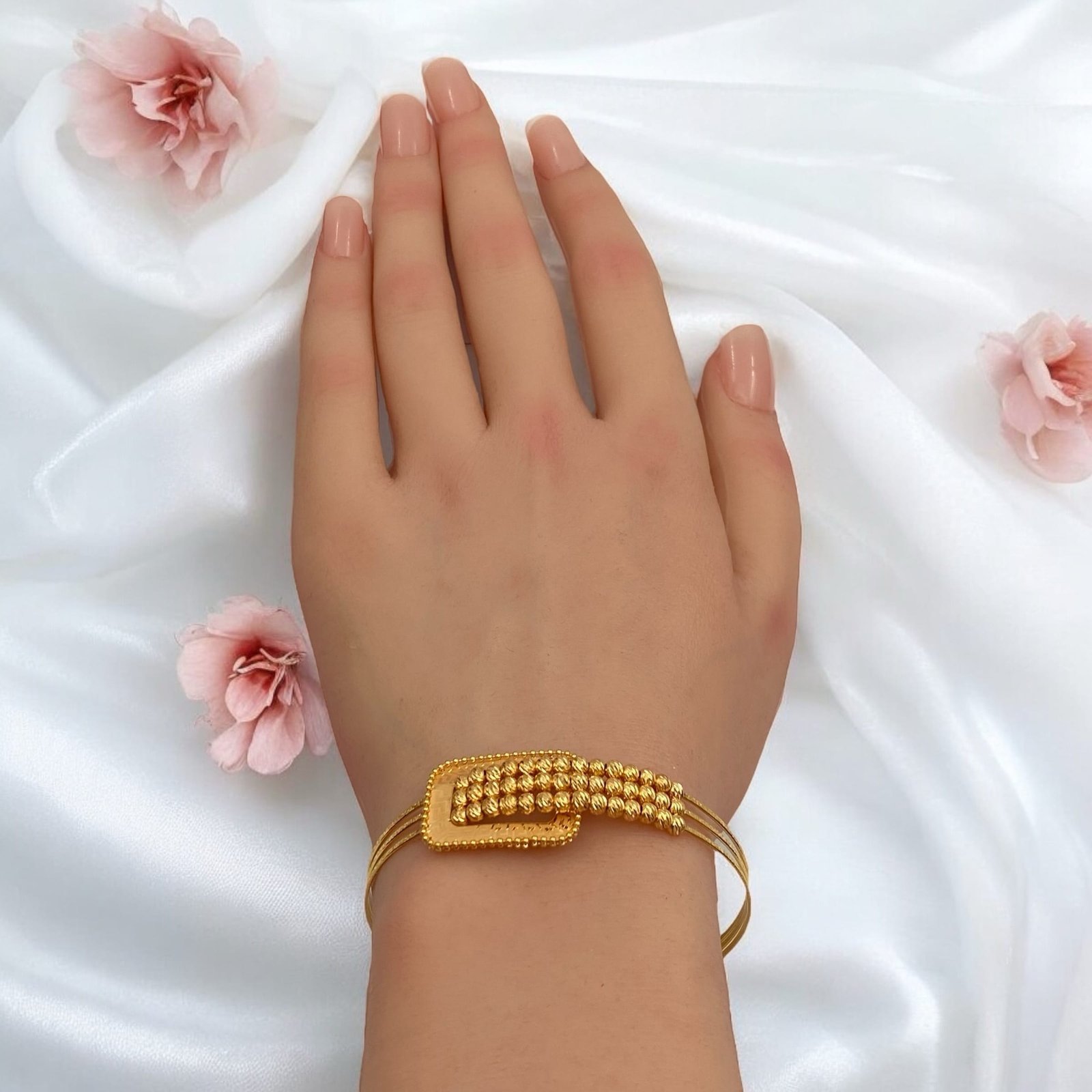 إسوارة ذهب عيار 21 الوزن 10.36 جرام