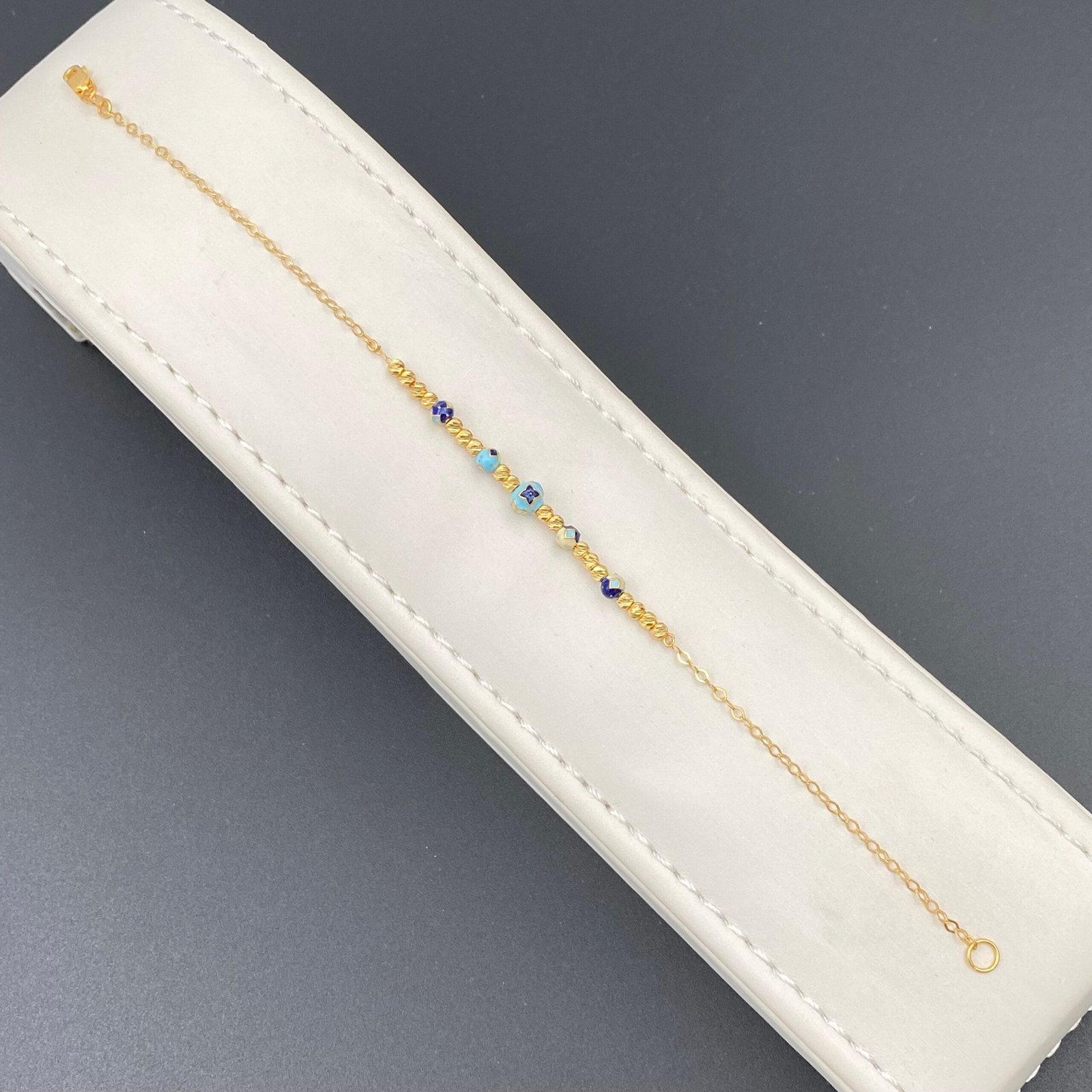 إسوارة ذهب عيار 21 الوزن 2.56 جرام