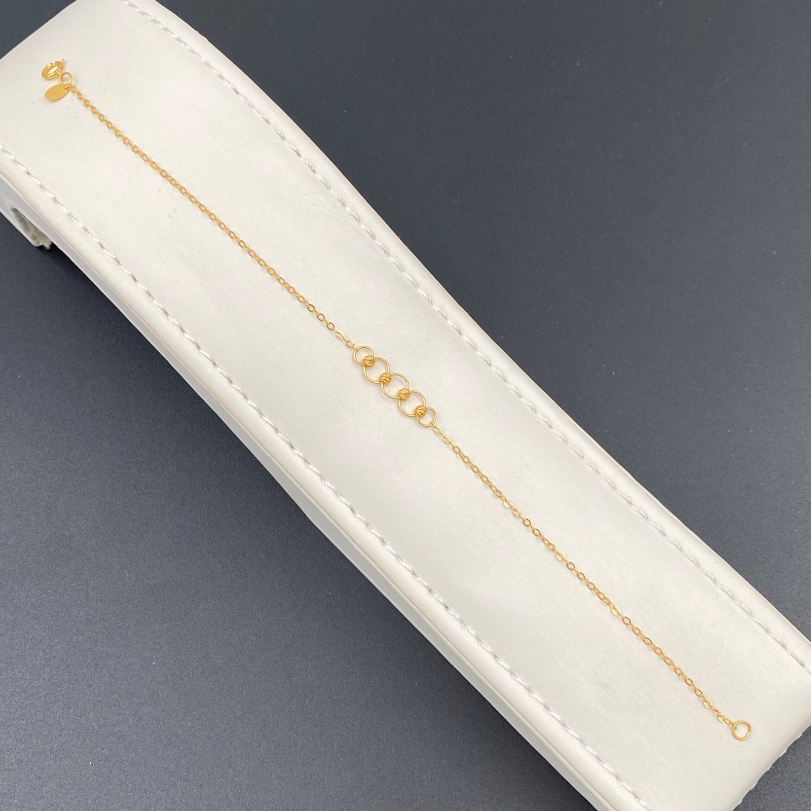 إسوارة ذهب عيار 21 الوزن 1.06 جرام