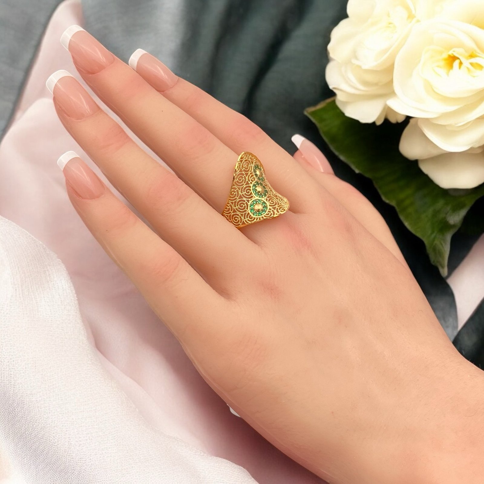 خاتم ذهب عيار 21 الوزن 4.63 جرام