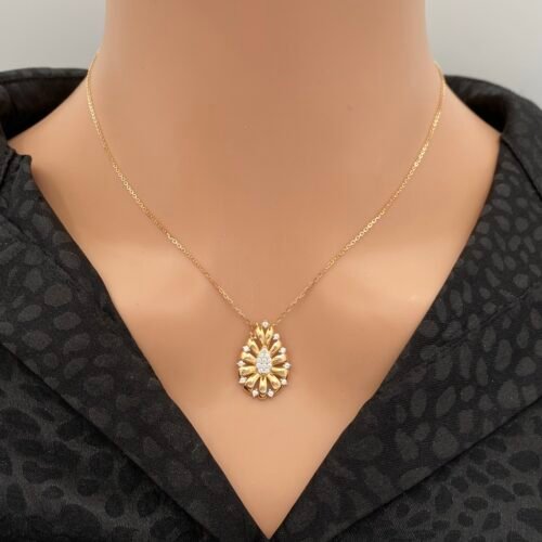 عقد ذهب عيار 18 الوزن 2.75 جرام