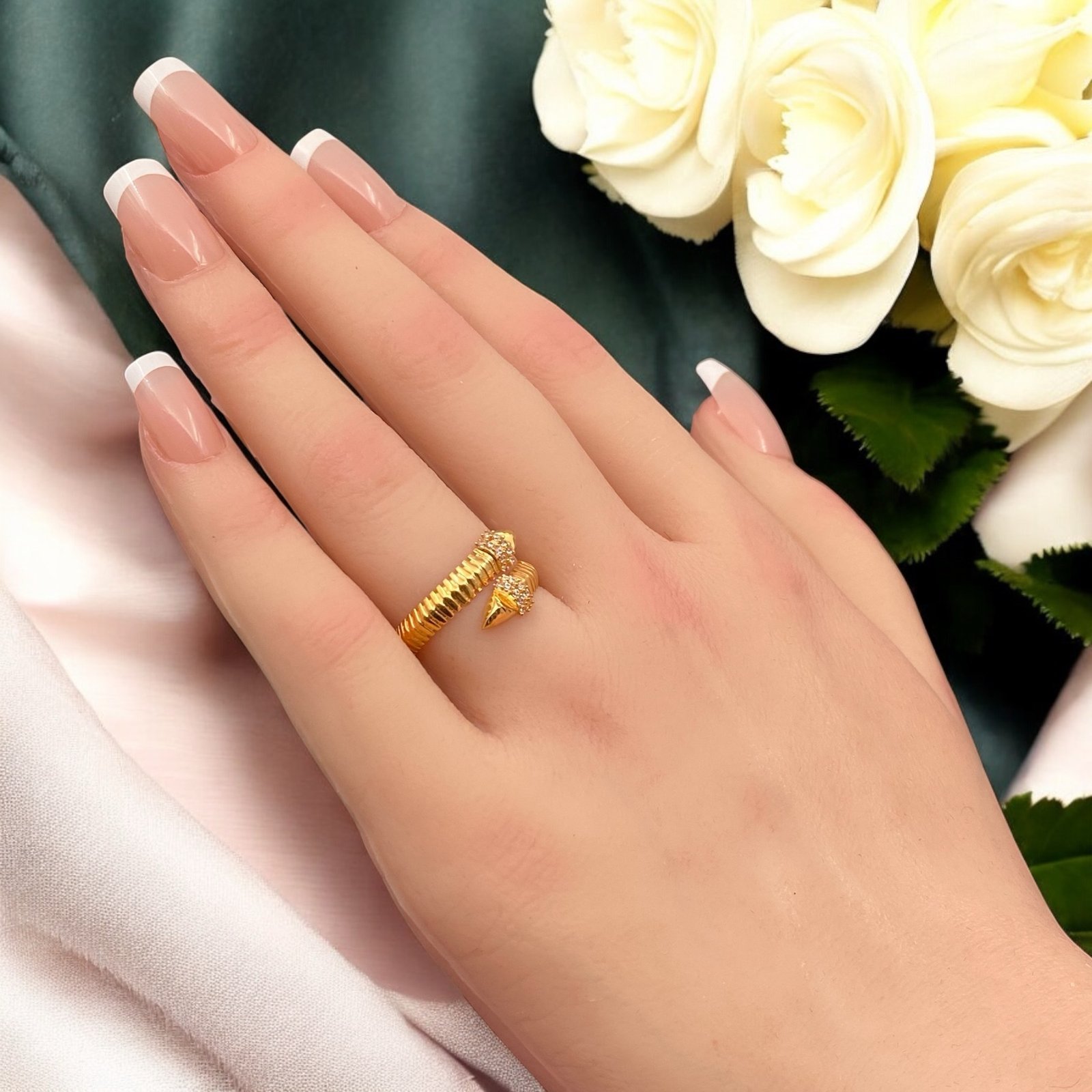 خاتم ذهب عيار 21 الوزن 3.63 جرام