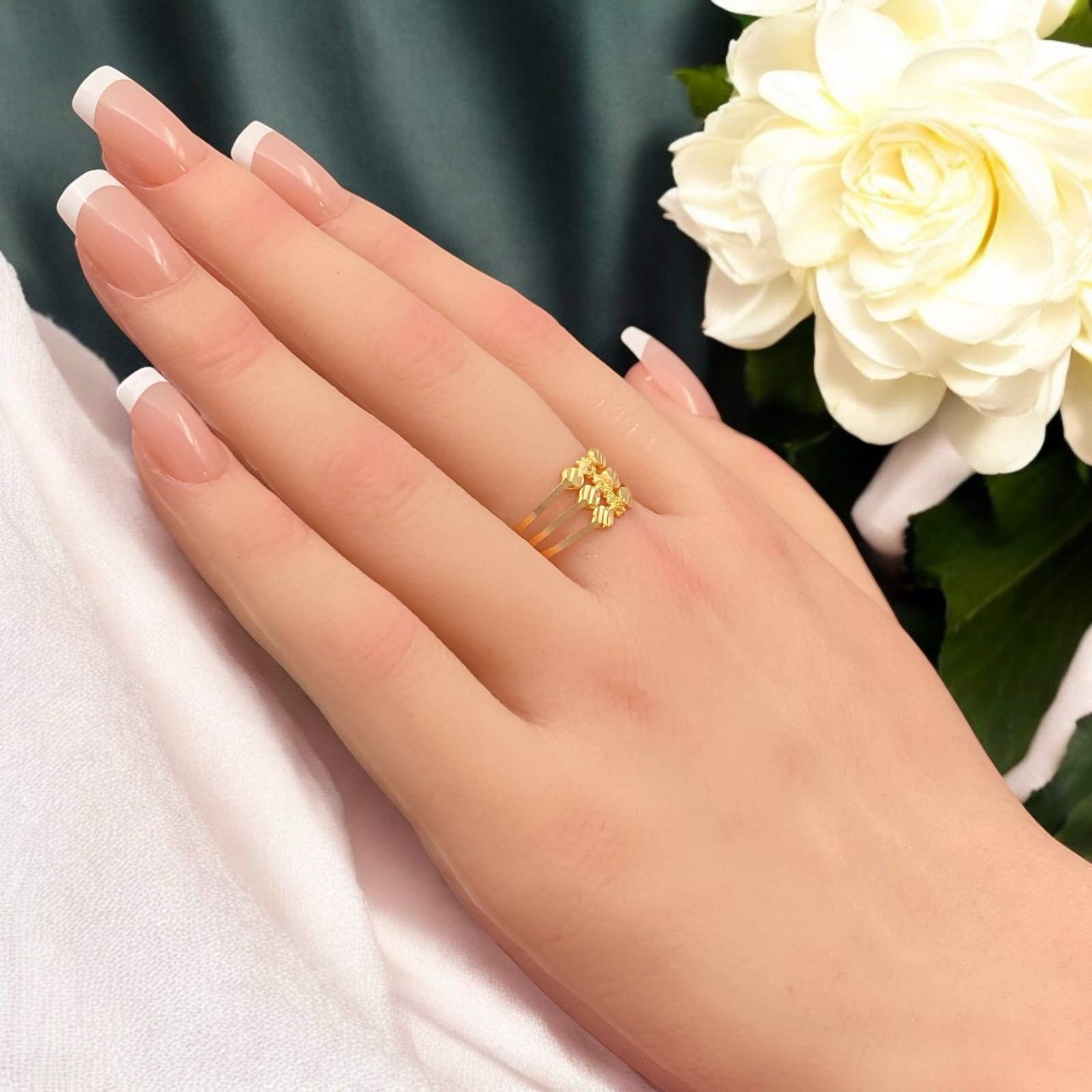 خاتم ذهب عيار 21 الوزن 1.82 جرام