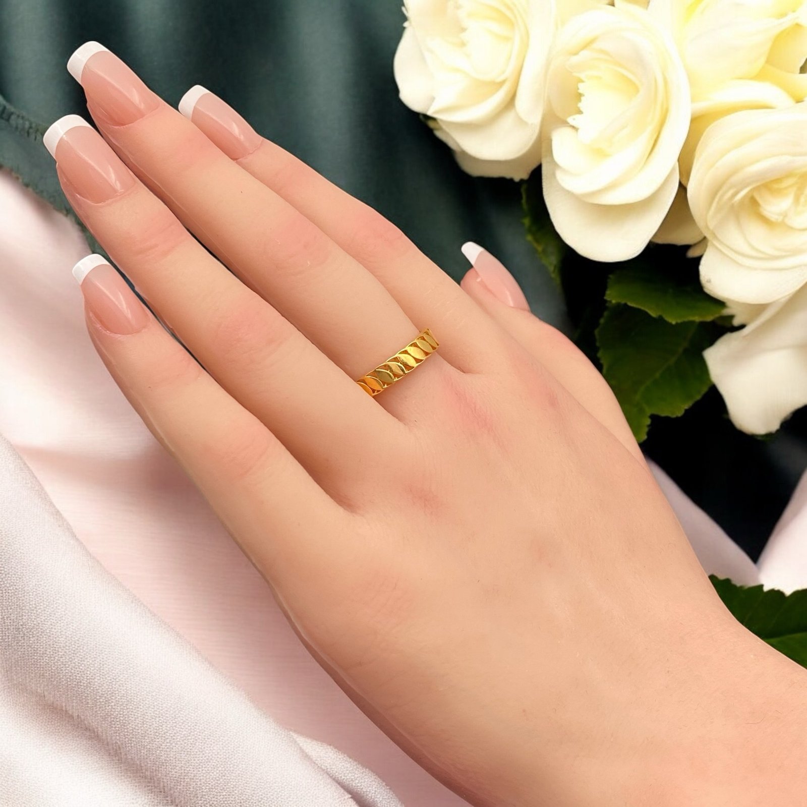 خاتم ذهب عيار 21 الوزن 2.27 جرام