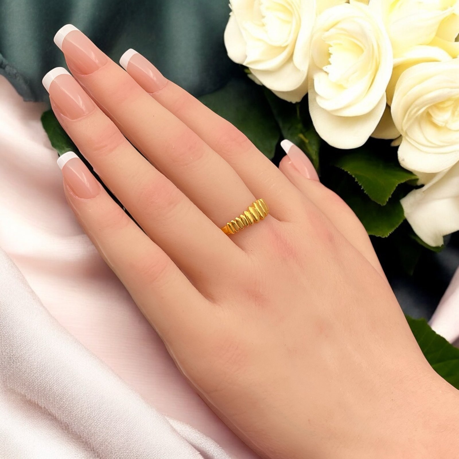 خاتم ذهب عيار 21 الوزن 2.44 جرام