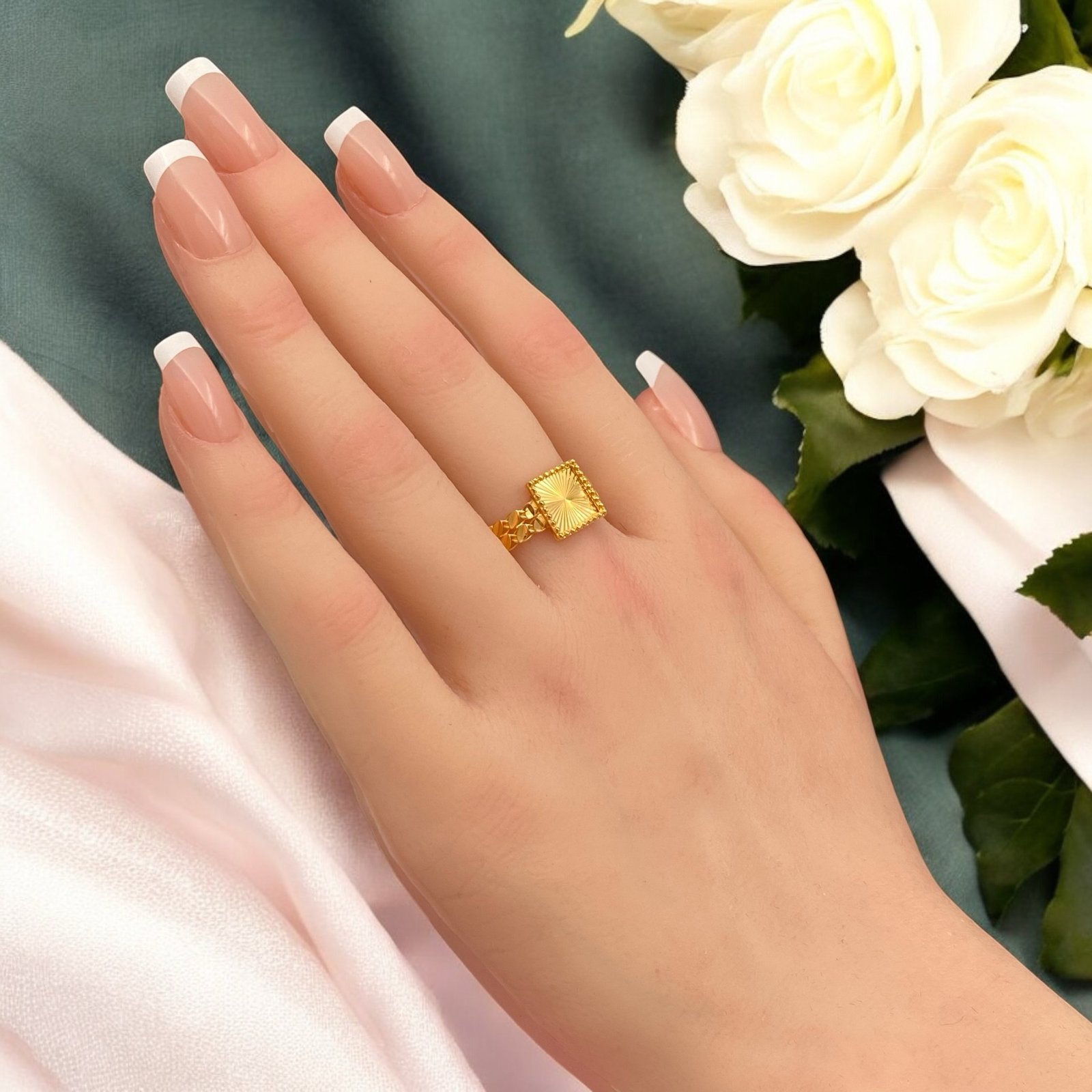 خاتم ذهب عيار 21 الوزن 2.11 جرام