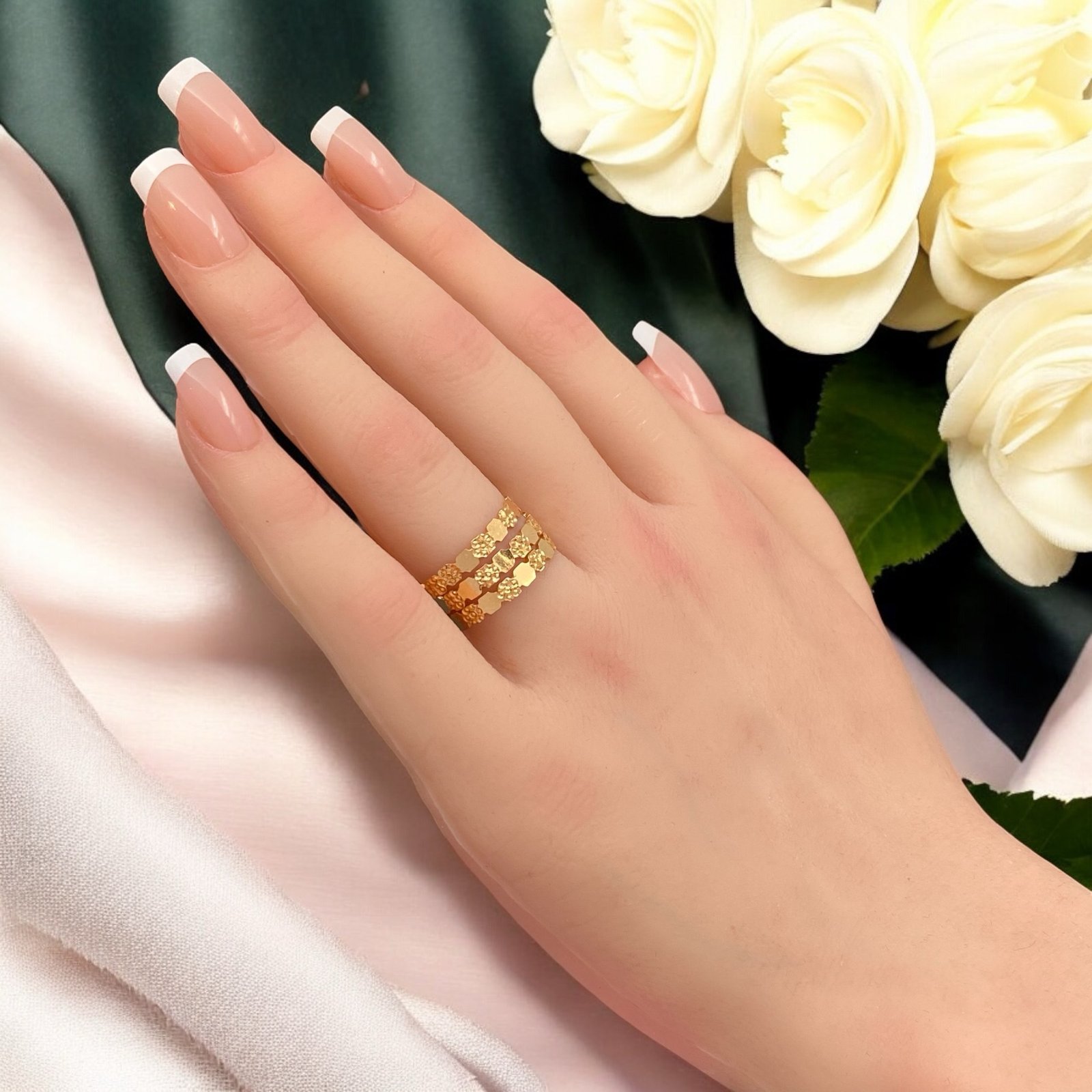 خاتم مرامي ذهب عيار 21 الوزن 4.60 جرام