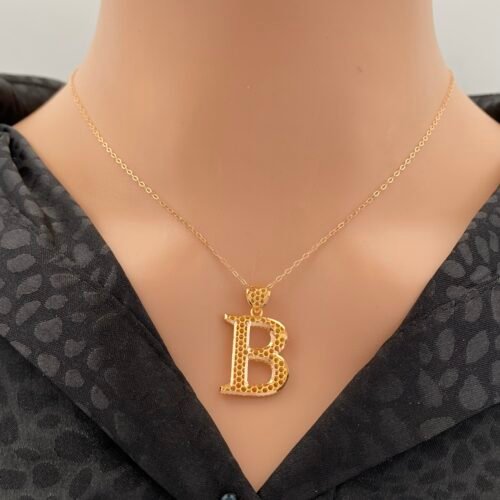عقد حرف B ذهب عيار 21 الوزن 1.91 جرام