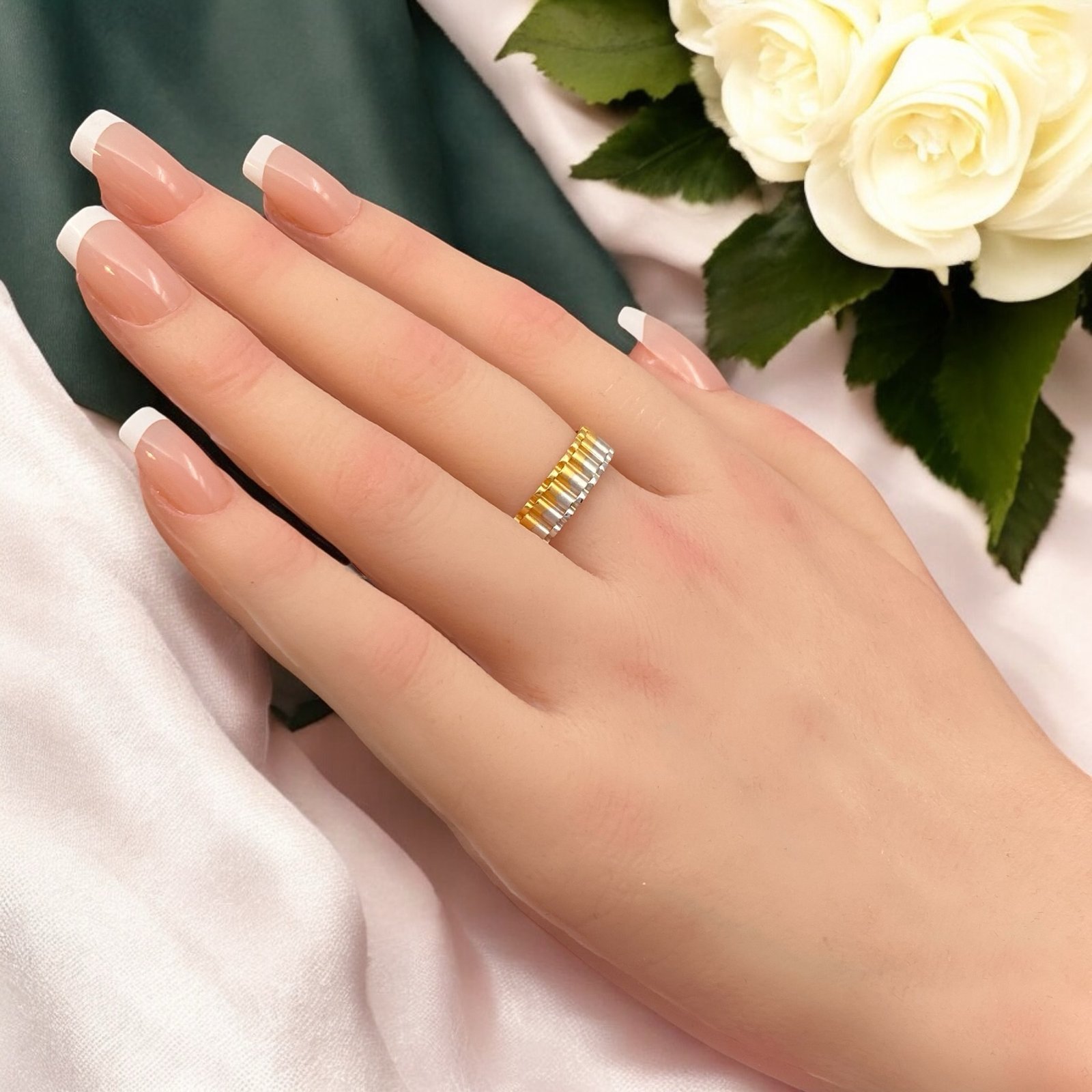 دبلة ذهب عيار 21 الوزن 3.36 جرام