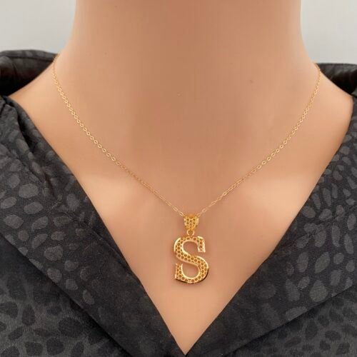 عقد حرف S ذهب عيار 21 الوزن 2.04 جرام