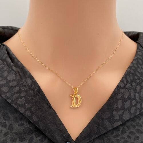 عقد حرف D ذهب عيار 21 الوزن 1.70 جرام