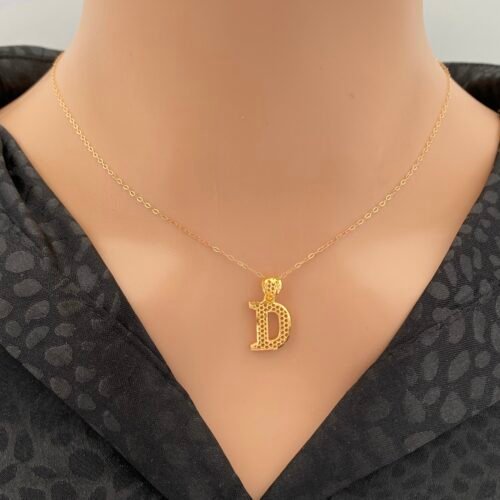 عقد حرف D ذهب عيار 21 الوزن 1.55 جرام