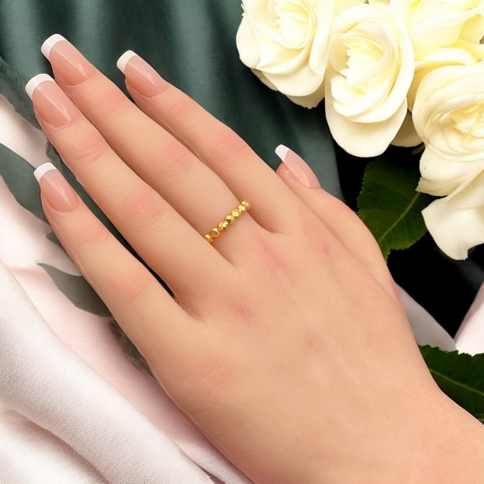 دبلة ذهب عيار 21 الوزن 1.75 جرام