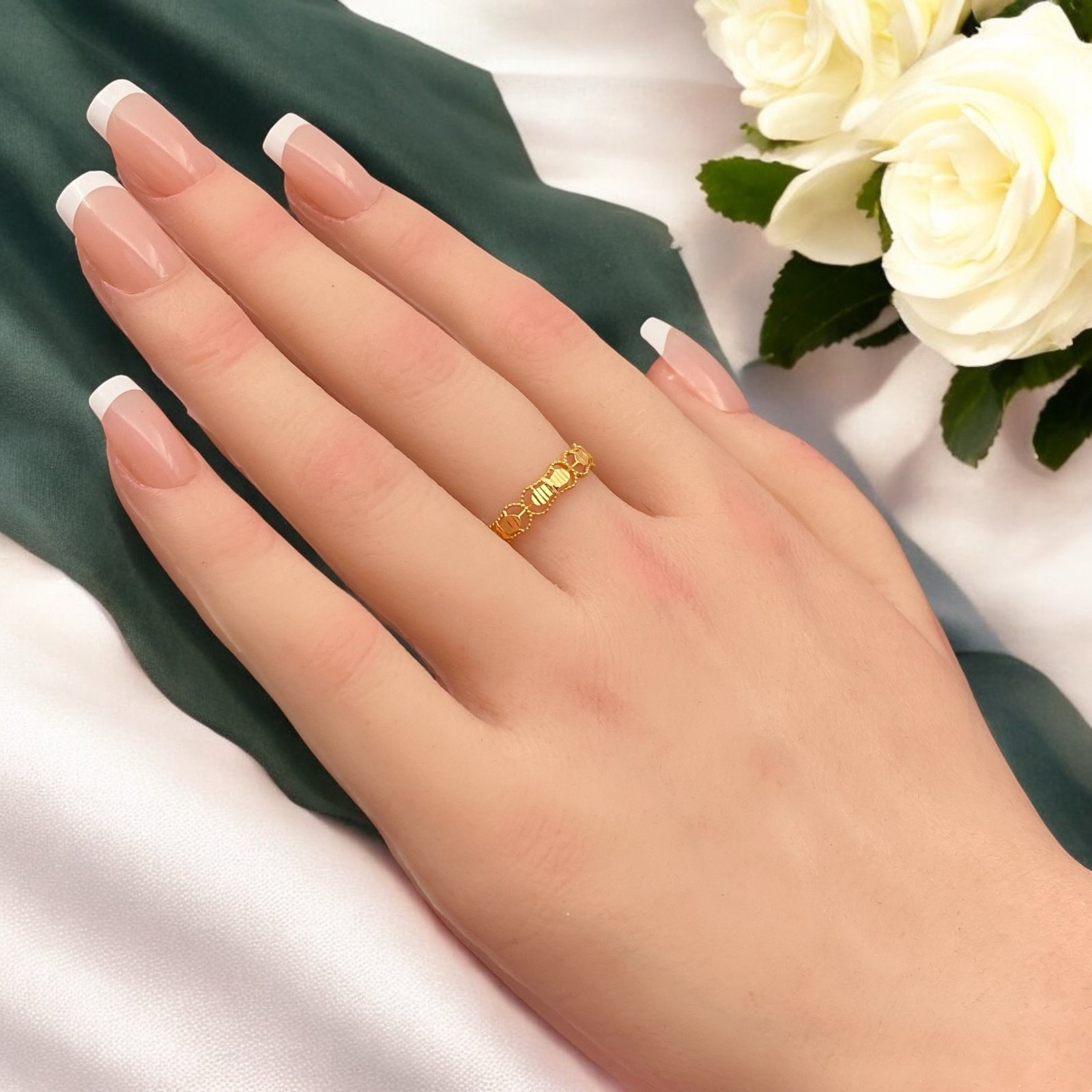 دبلة ذهب عيار 21 الوزن 1.36 جرام