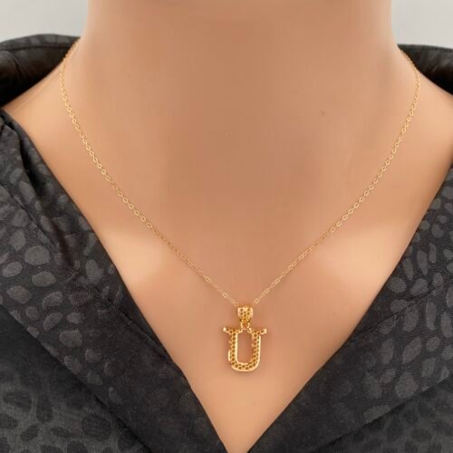 عقد حرف U ذهب عيار 21 الوزن 2.35 جرام