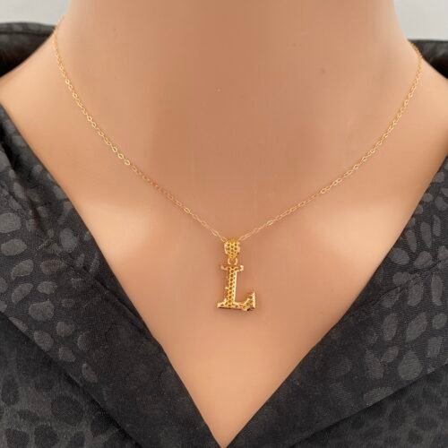 عقد حرف L ذهب عيار 21 الوزن 1.30 جرام