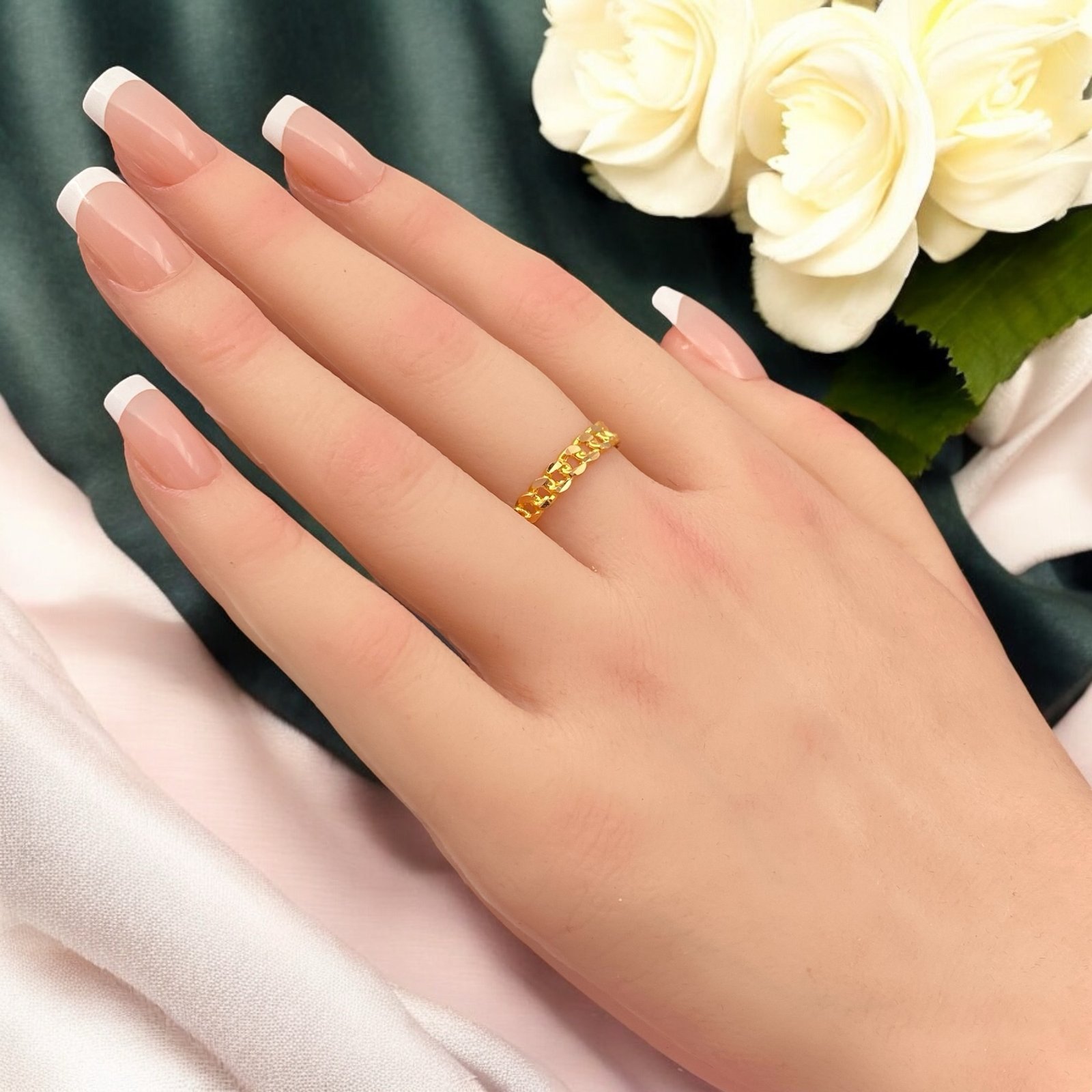 دبلة ذهب عيار 21 الوزن 2.05 جرام