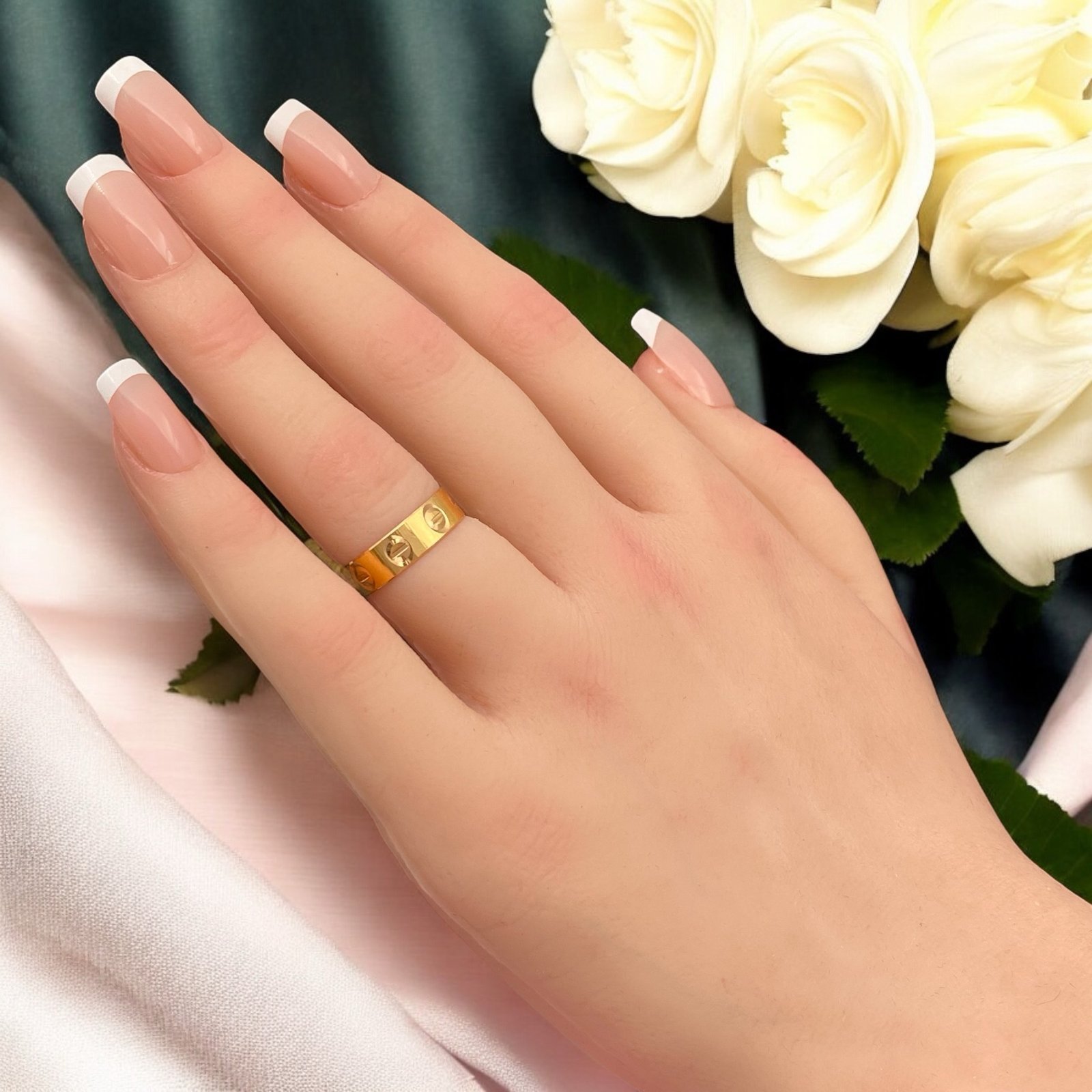 دبلة ذهب عيار 21 الوزن 2.39 جرام