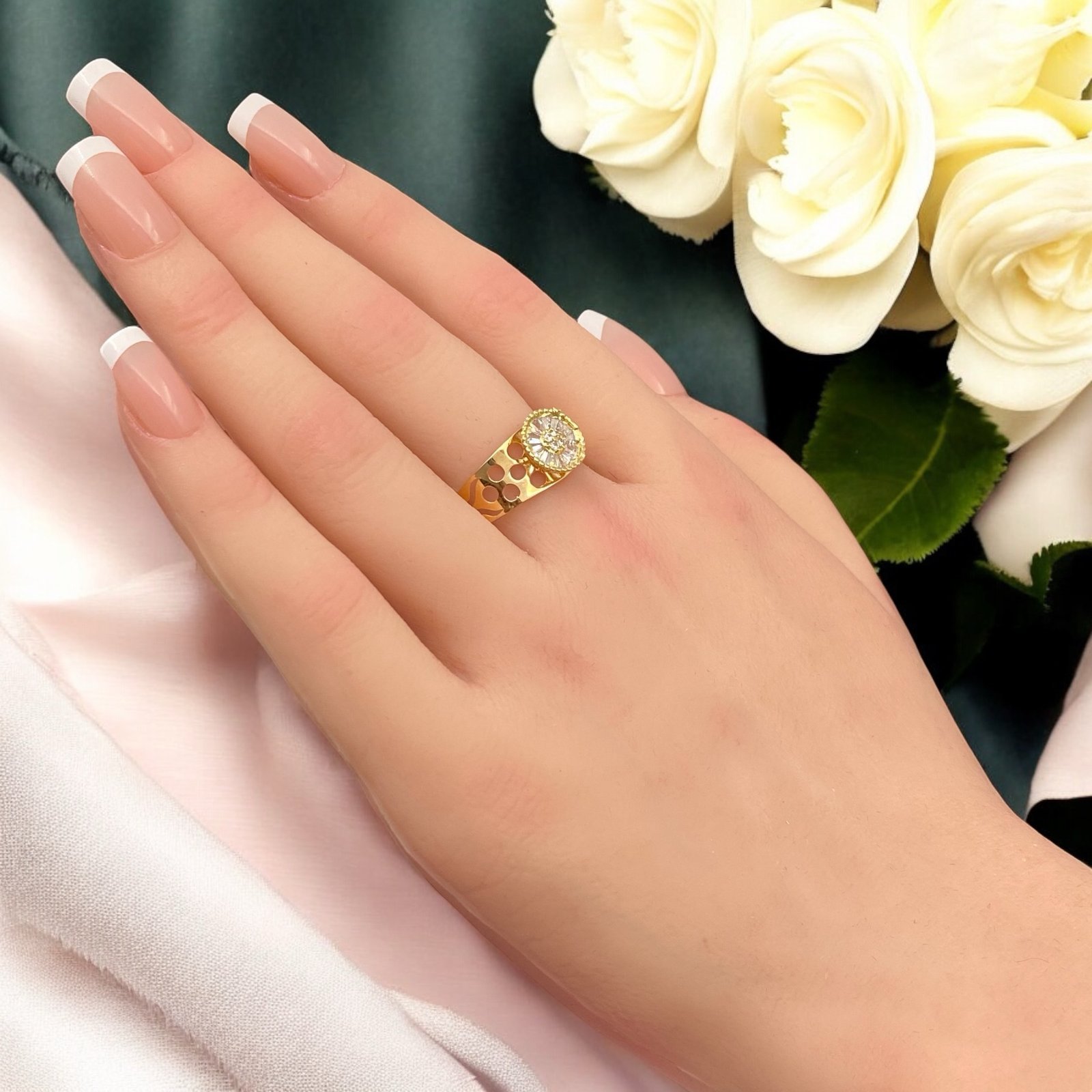 خاتم ذهب عيار 18 الوزن 1.58 جرام