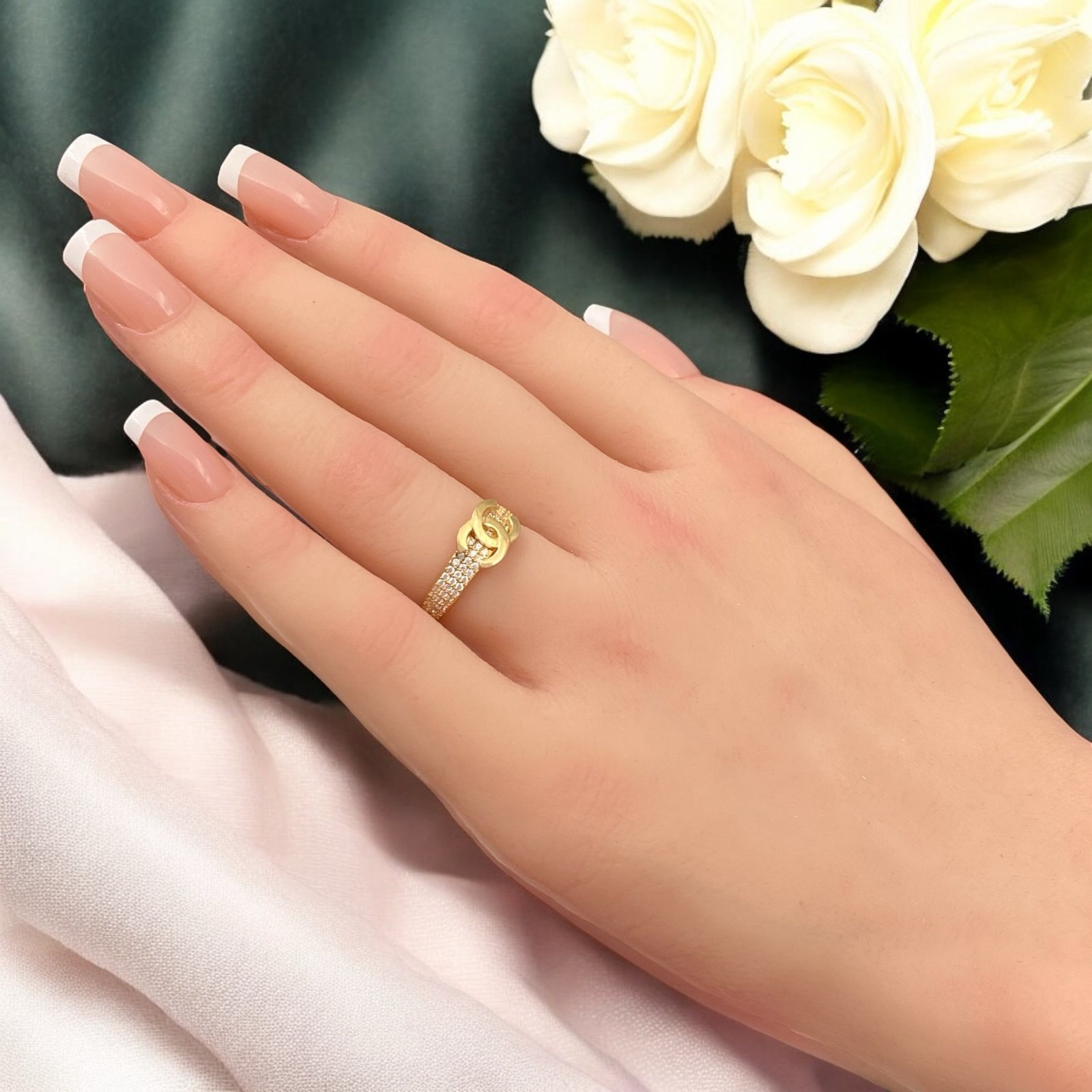 خاتم ذهب عيار 18 الوزن 2.46 جرام