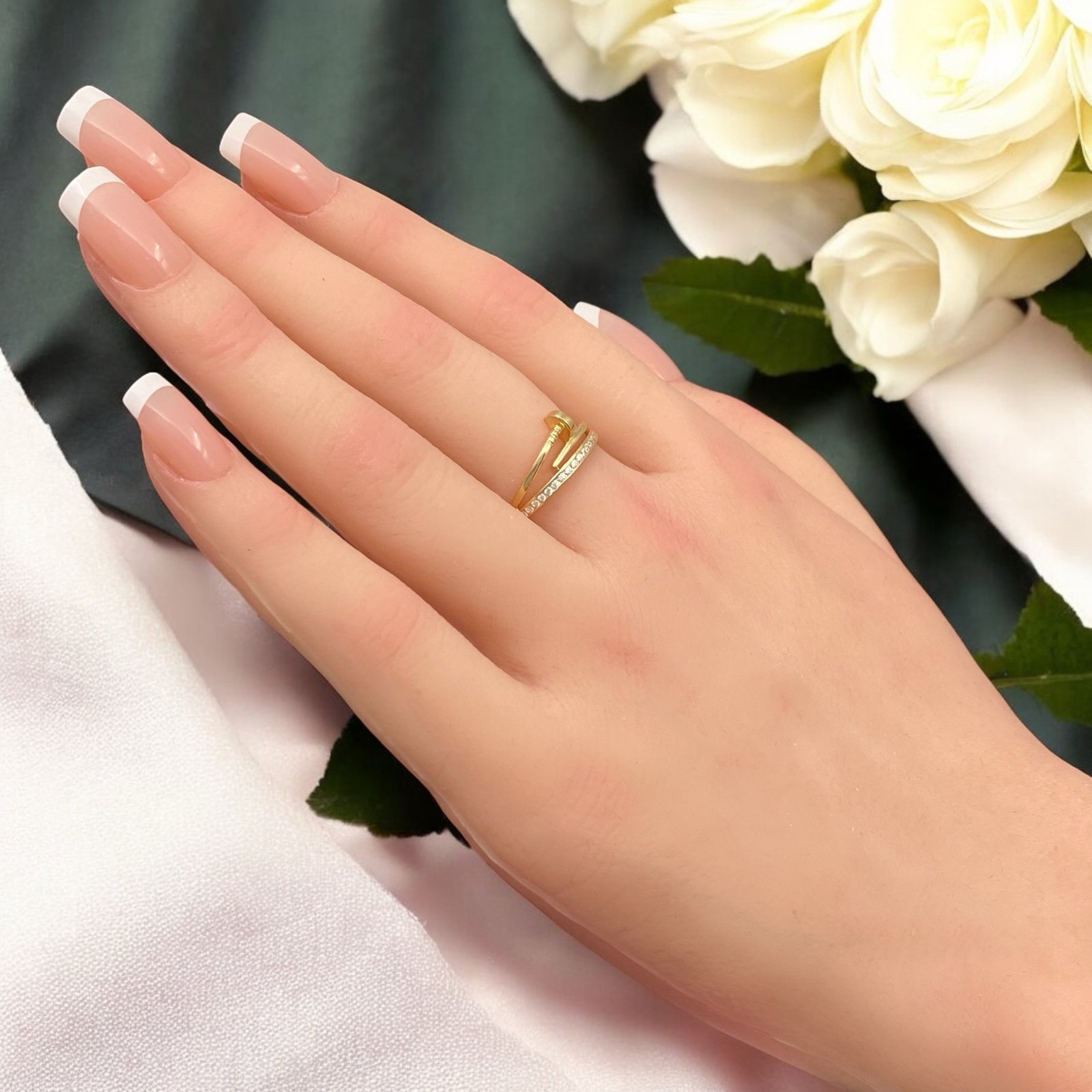 خاتم ذهب عيار 18 الوزن 2.13 جرام