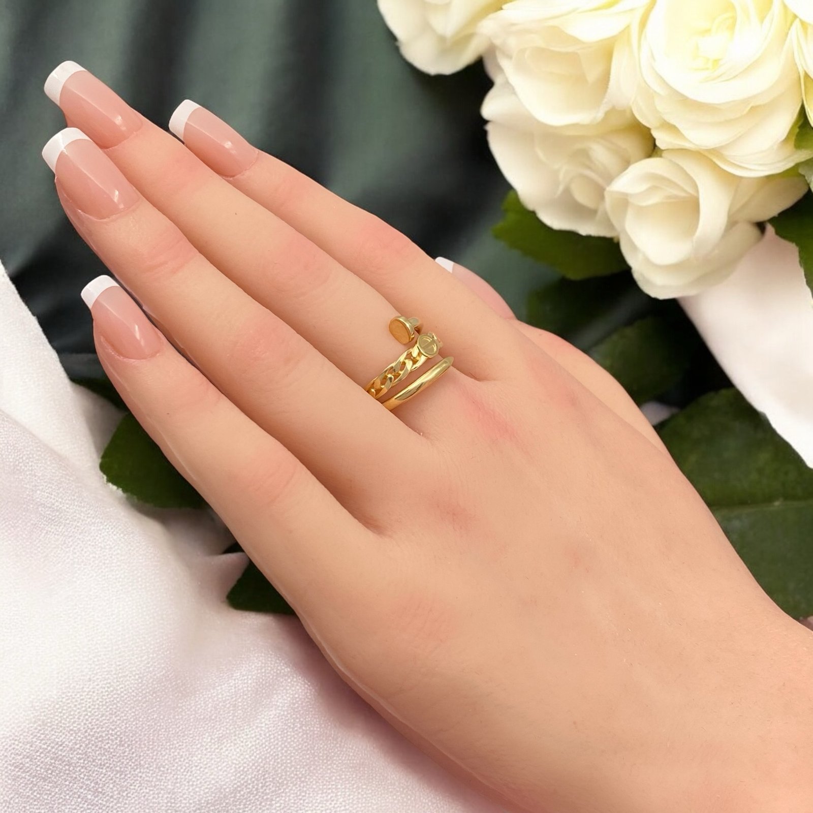 خاتم ذهب عيار 18 الوزن 4.66 جرام