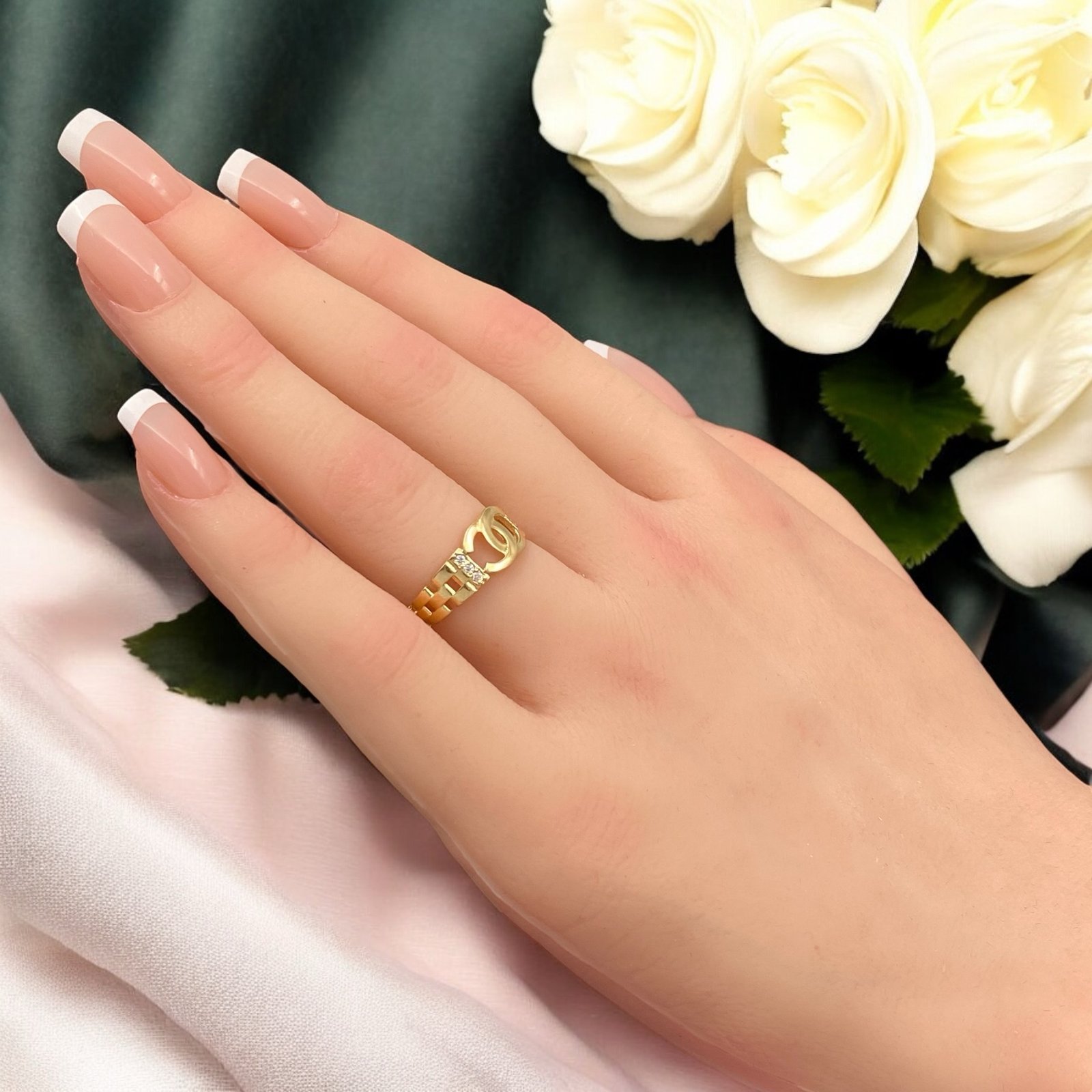 خاتم ذهب عيار 18 الوزن 2.43 جرام