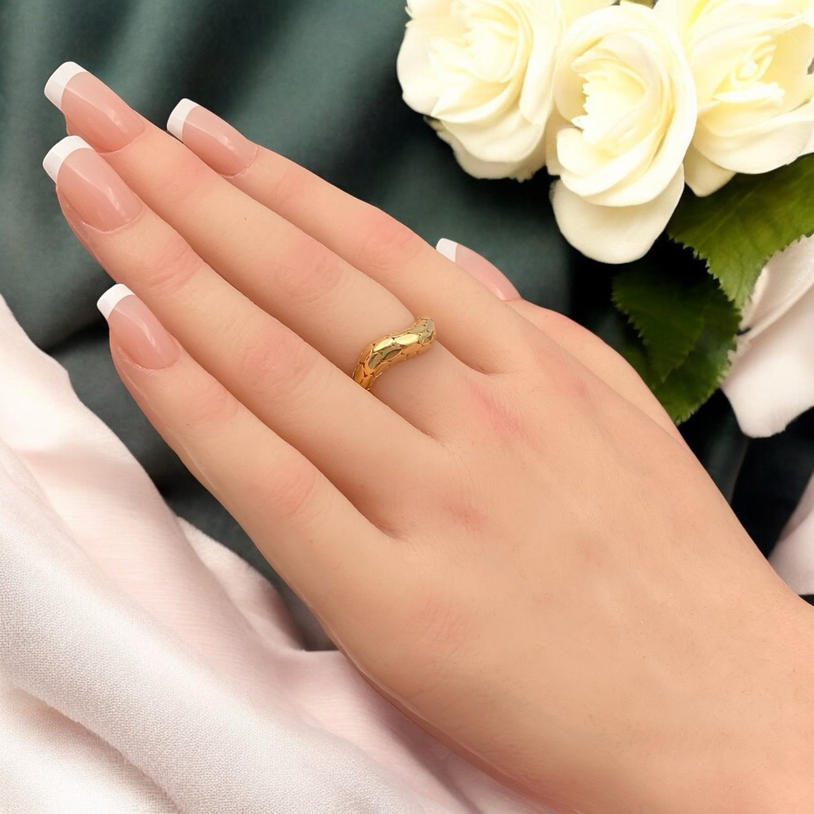 خاتم ذهب عيار 18 الوزن 1.88 جرام