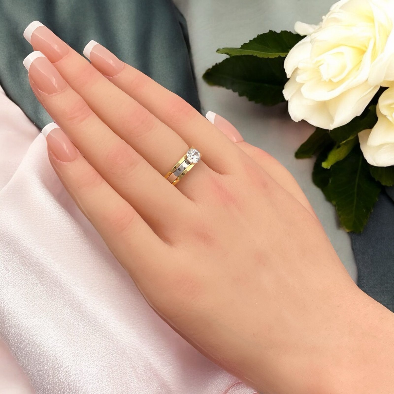 خاتم ذهب عيار 18 الوزن 5.29 جرام