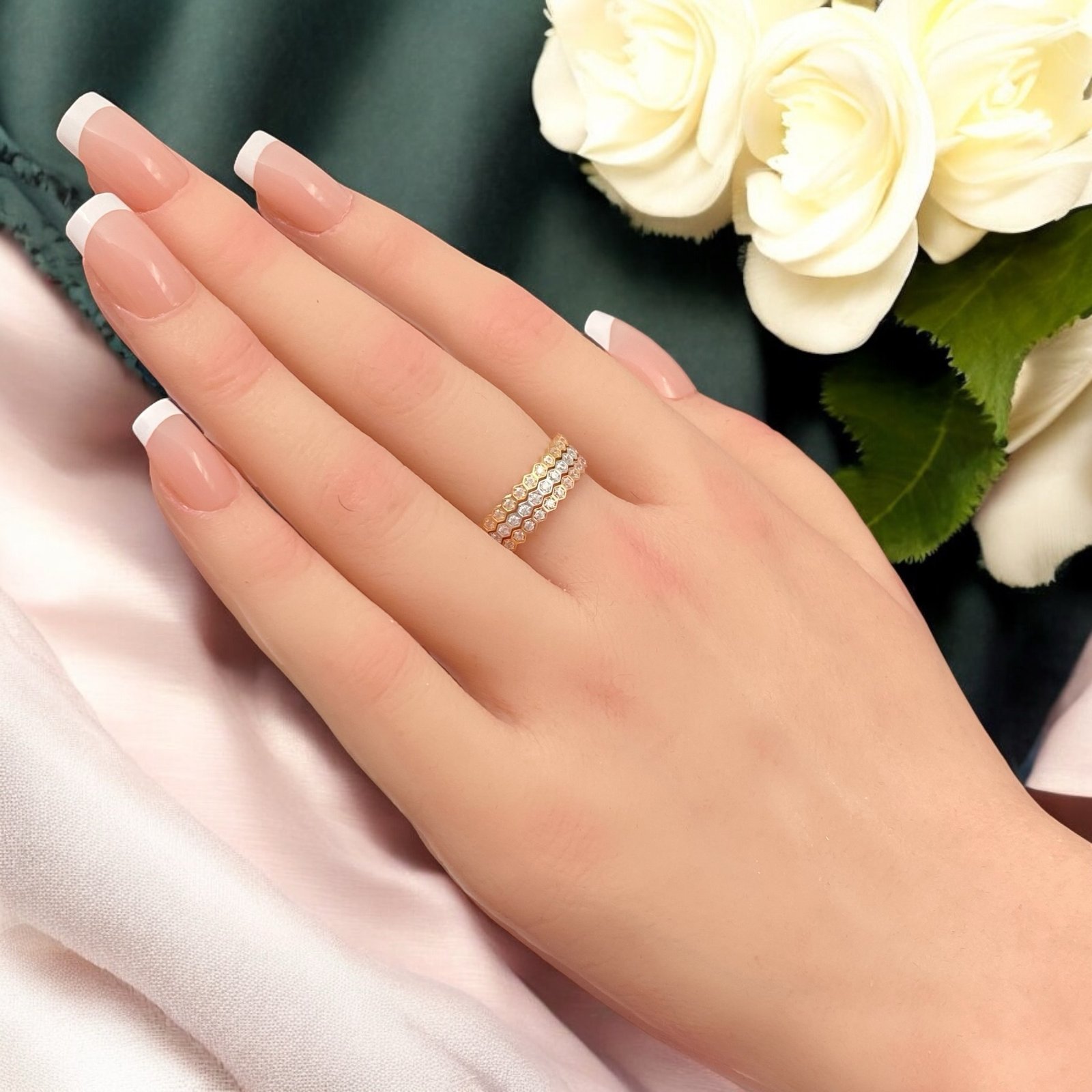 خاتم مرامي ذهب عيار 18 الوزن 3.68 جرام