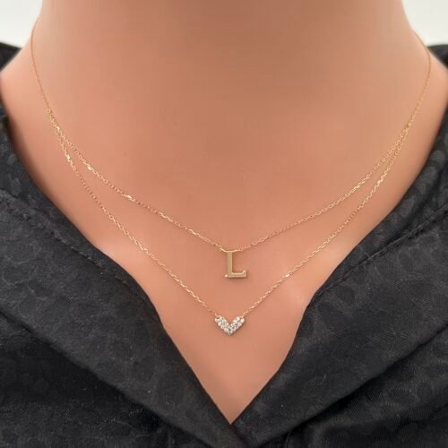 عقد حرف L ذهب عيار 18 الوزن 1.36 جرام