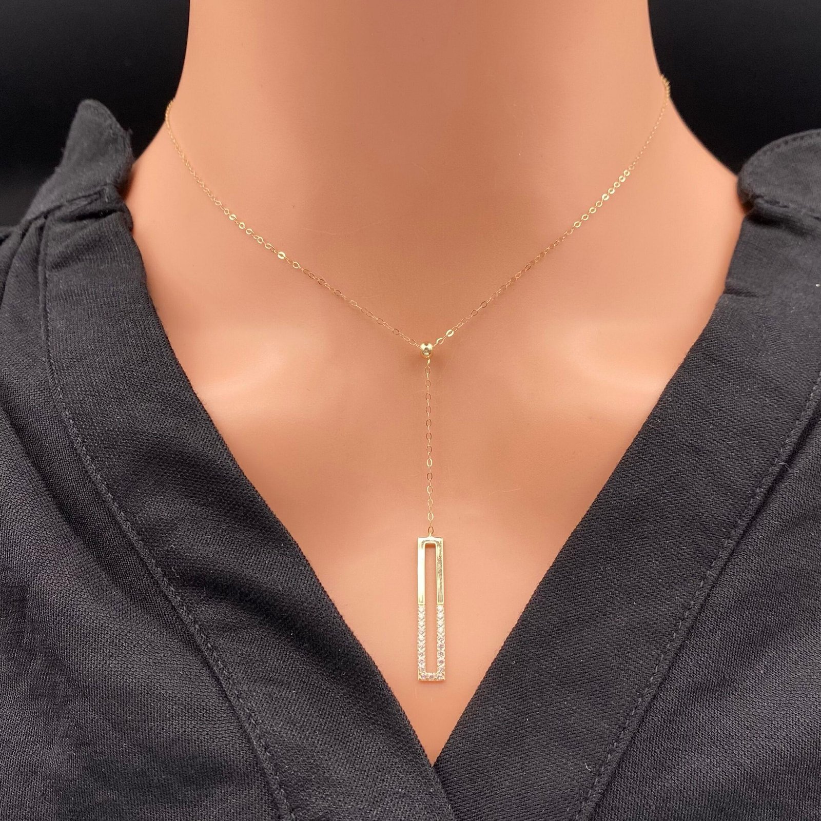 عقد ذهب عيار 18 الوزن 1.31 جرام