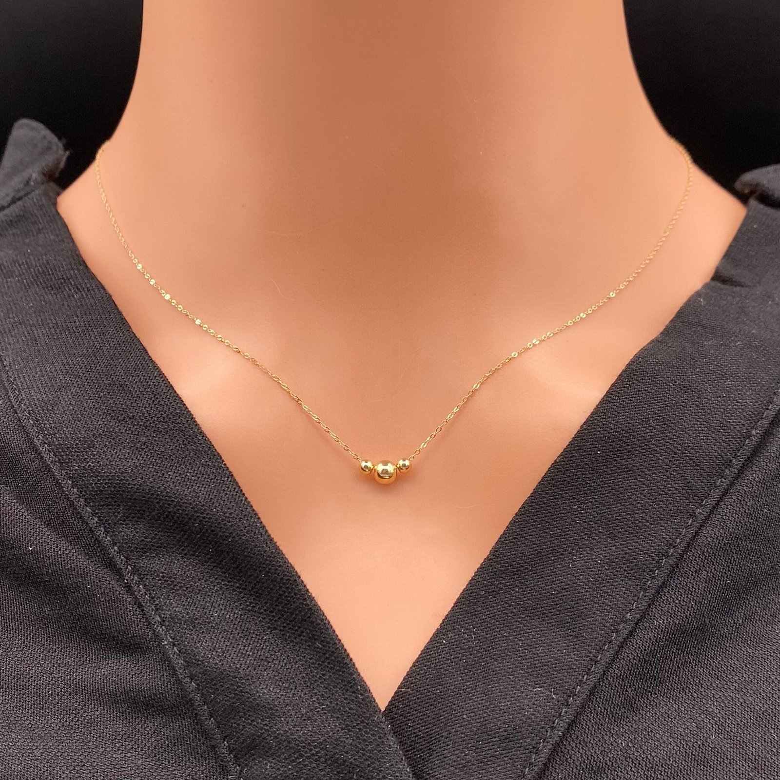 عقد ذهب عيار 18 الوزن 0.8 جرام