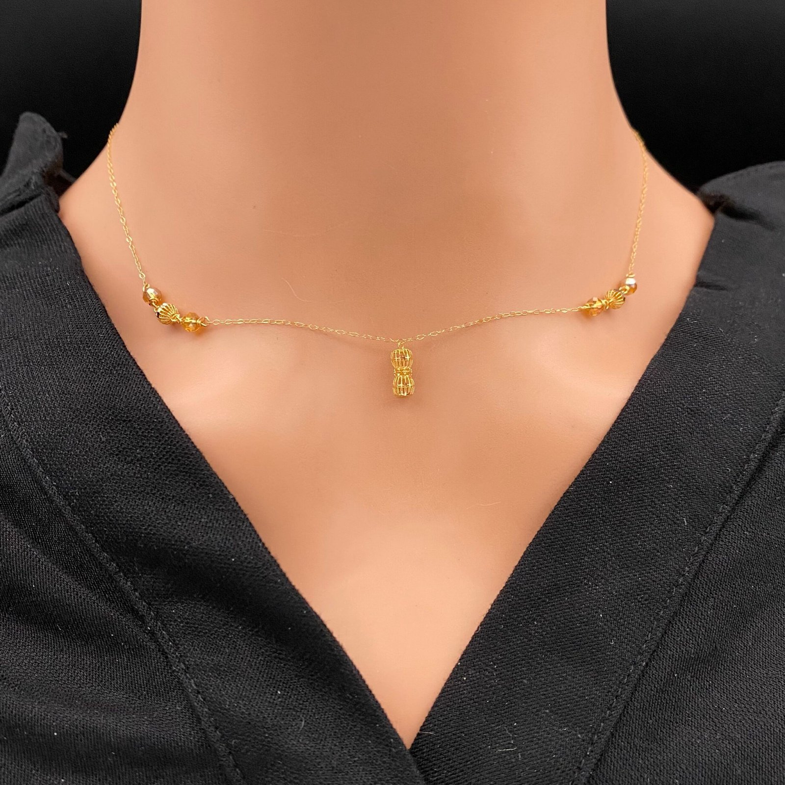 عقد ذهب عيار 21 الوزن 1.17 جرام