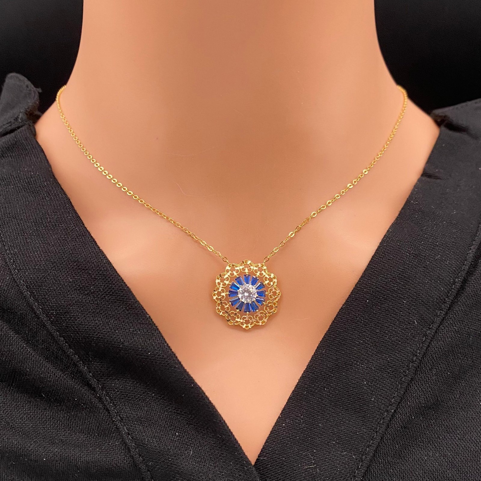 عقد ذهب عيار 21 الوزن 2.61 جرام