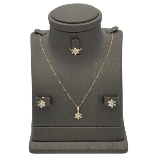 نصف طقم أطفال ذهب عيار 18 الوزن 3.15 جرام