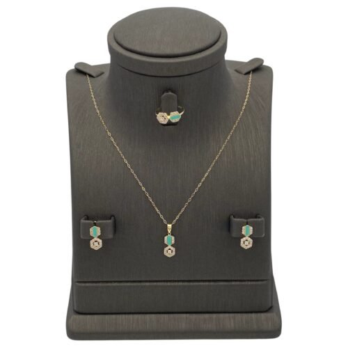 نصف طقم أطفال ذهب عيار 18 الوزن 3.48 جرام